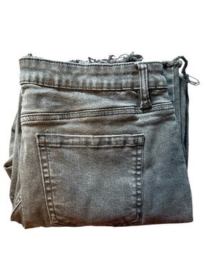 Black crop jeans